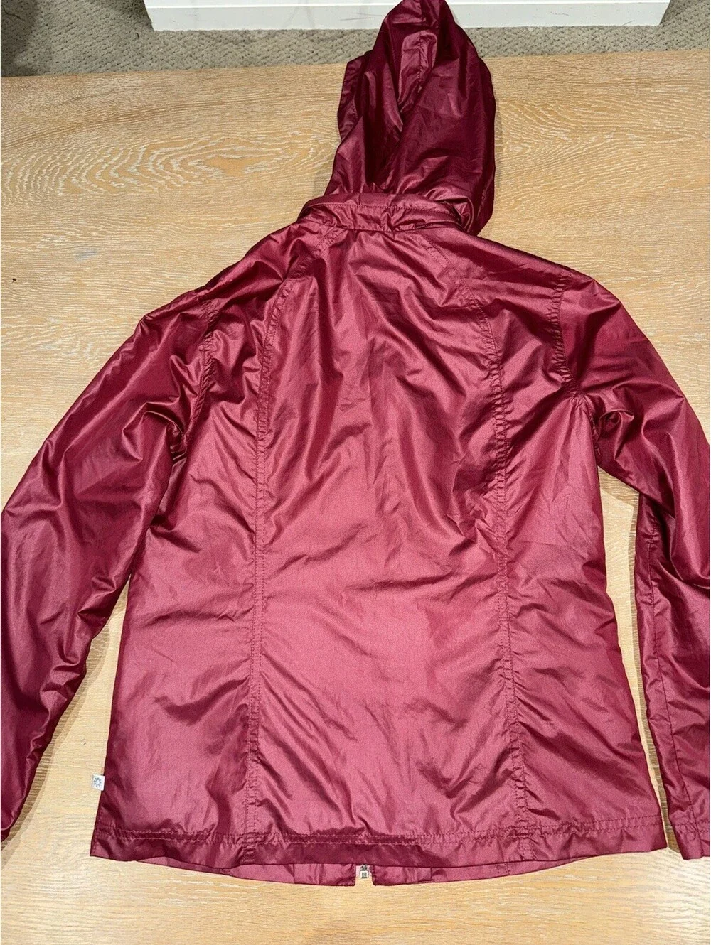 Zenergy by Chicos Jacket Womens Burgundy Full Zip Size 0 Windbreaker Rain Jacket